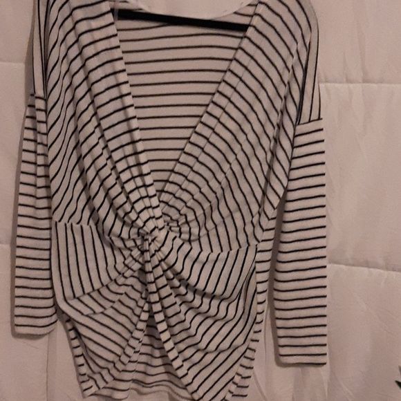 Vestique Tie Knot back - Picture 5 of 6